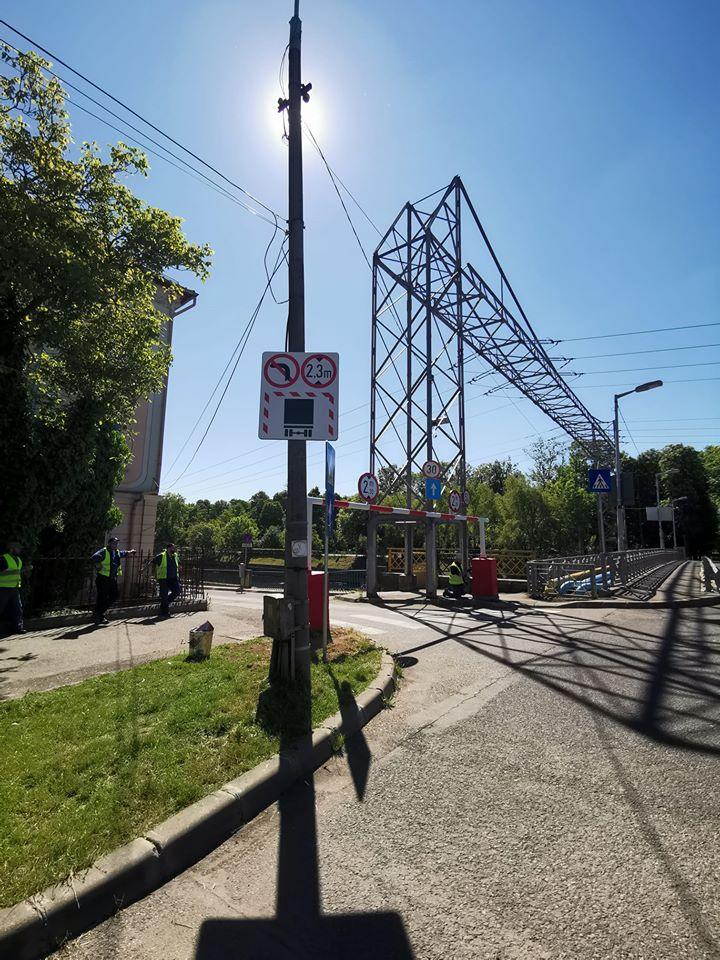 Marcaje noi într-o intersecţie din centrul şi bariera repusă pe Mamaia