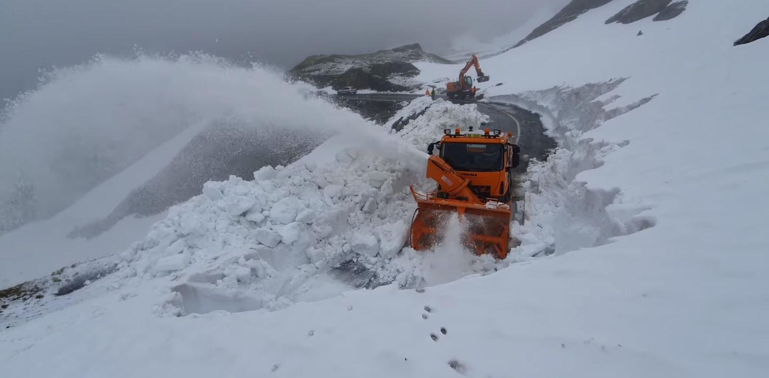 S-a redeschis Transalpina, cea mai înaltă șosea din România! Transfăgărășanul, tot închis