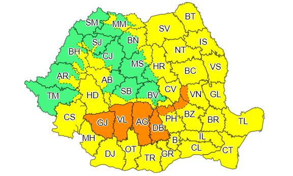 Alertă meteo de furtuni la Cluj până la noapte/ Cum va fi vremea în următoarele două săptămâni