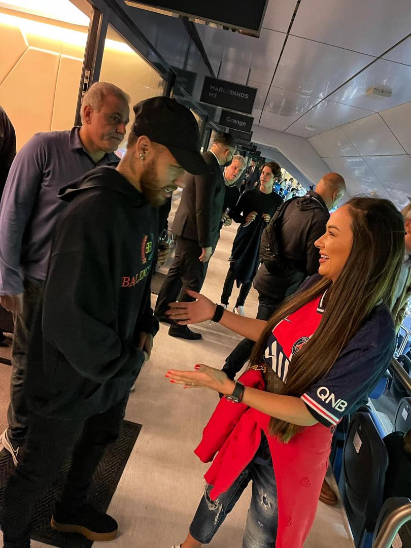 Vlăduța Lupău în brațele lui Neymar: "Când îți dorești ceva cu adevărat SE ÎNTÂMPLĂ!"