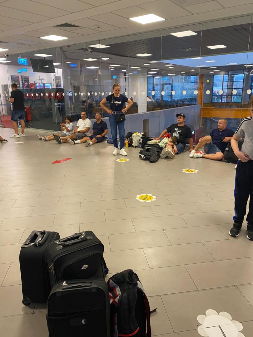 185 de pasageri, "abandonați" de Ryanair pe Aeroportul Cluj