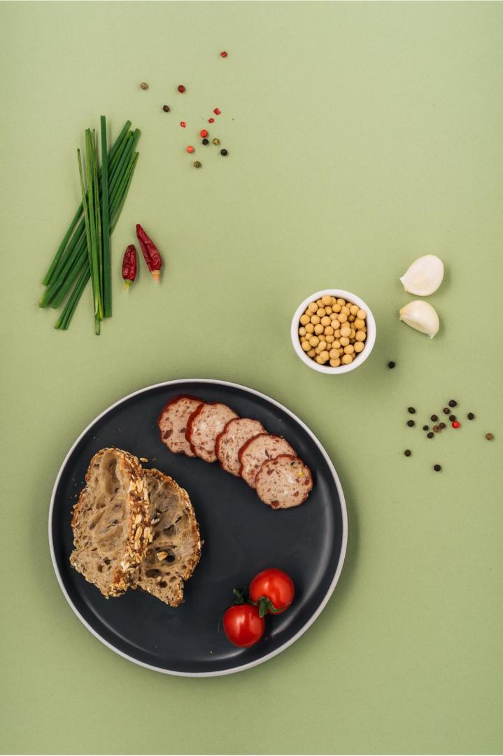 Au deschis o afacere cu produse vegane când lumea nu știa cu ce se mănâncă. Familia din Dej a ajuns la afaceri de 1.5 mil. lei și s-a extins în Spania