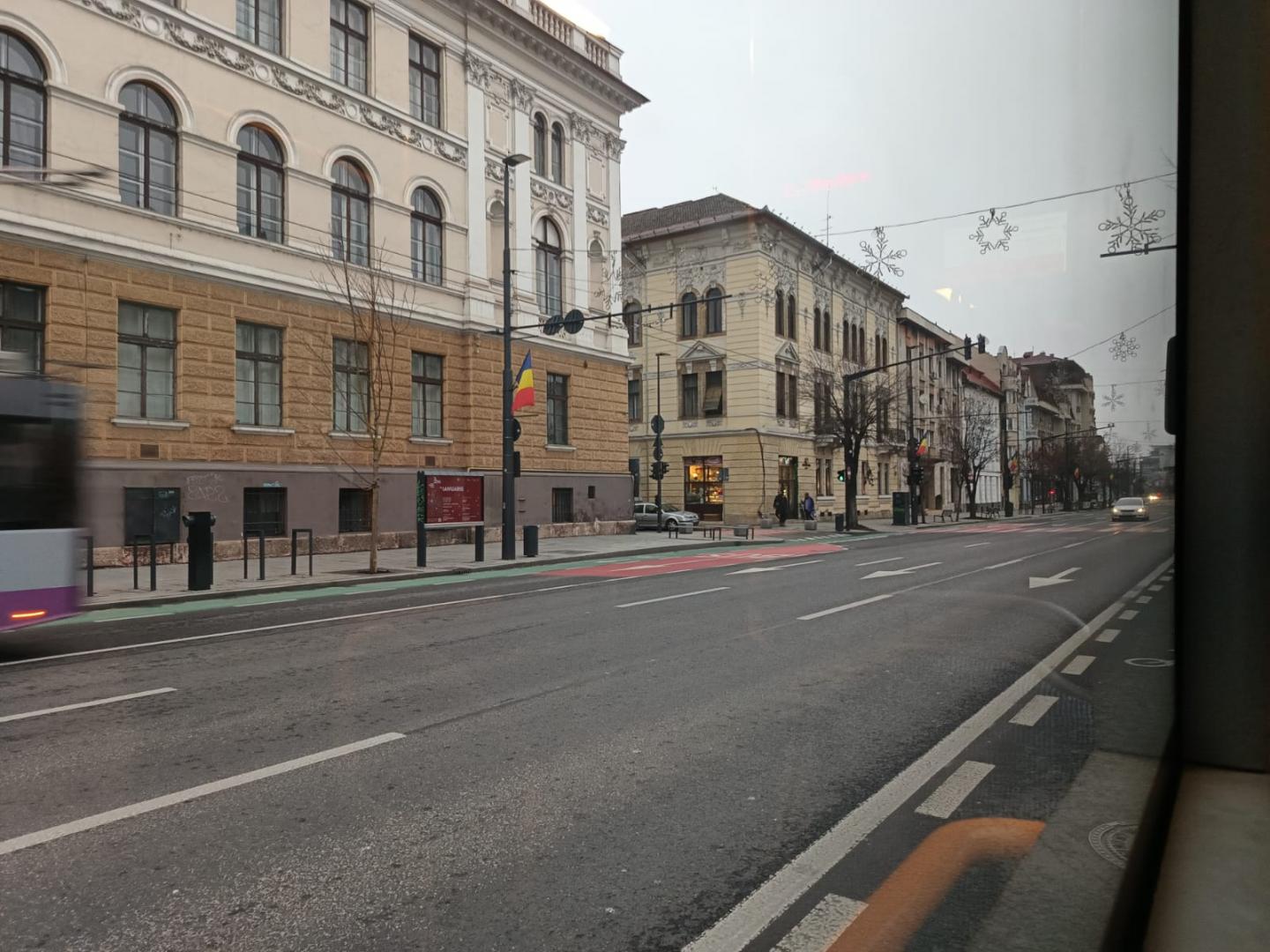 Clujul, așa cum nu l-ai văzut de mult: oameni puțini, străzi pustii și fără mașini