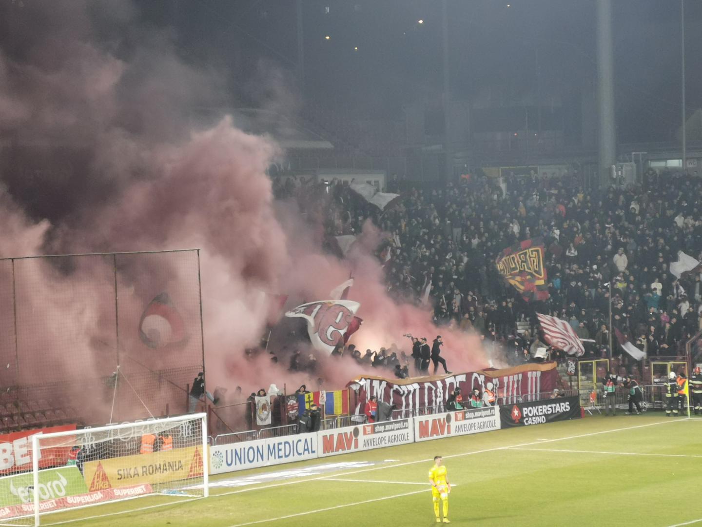 DERBY DE CLUJ / CFR vs "U". A început partida din Gruia
