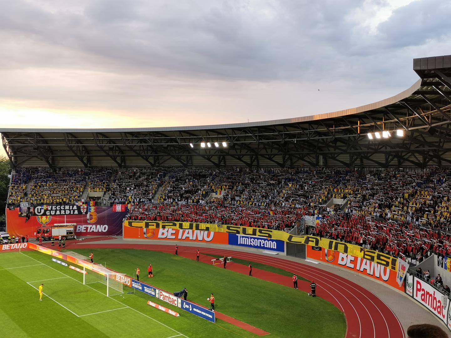 Moment special al fanilor clujeni la începutul finalei Cupei României