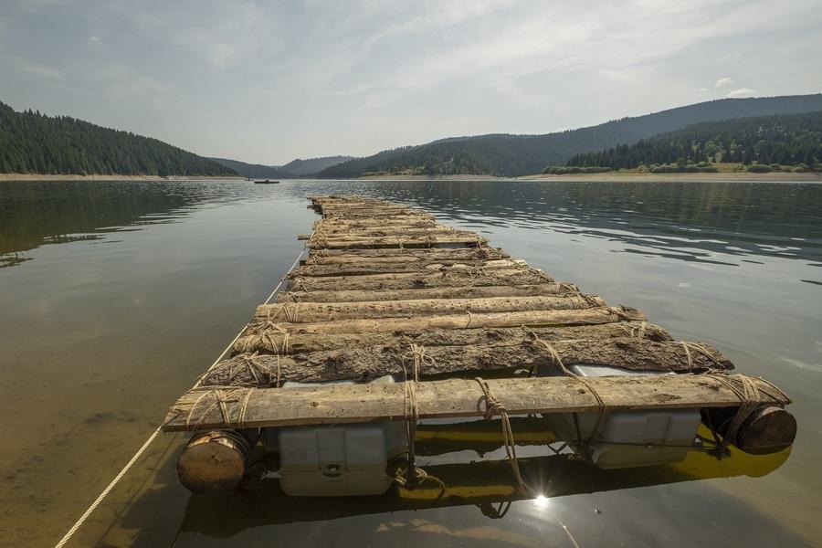 Lacul Beliș din Cluj, ales de HBO pentru filmarea unui super reality-show