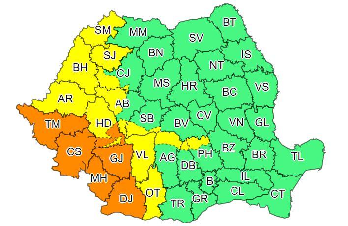 Revin furtunile! COD GALBEN de ploi, descărcări electrice, grindină și vijelii la Cluj
