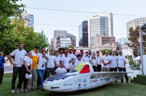 Mașina solară construită de studenții UTCN încheie competiția din Australia. Câți km a parcurs vehiculul „made in Cluj”