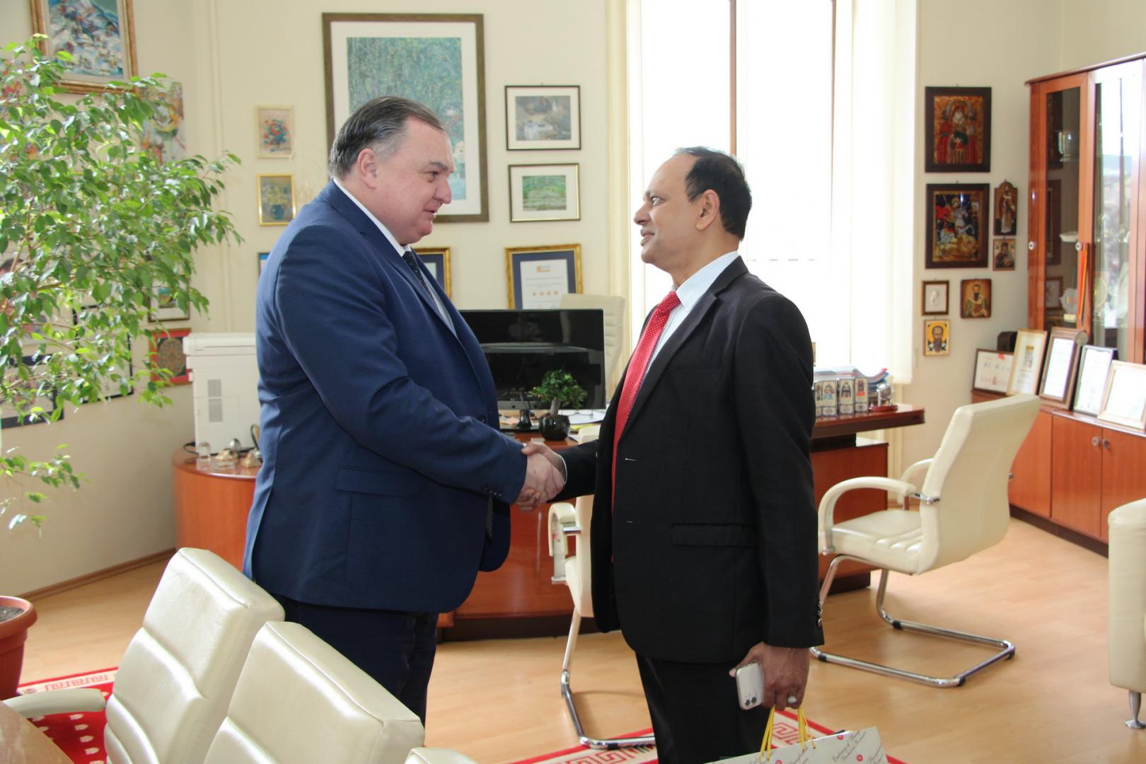 Ambasadorul Bangladeshului, în vizită la Universitatea Tehnică din Cluj-Napoca