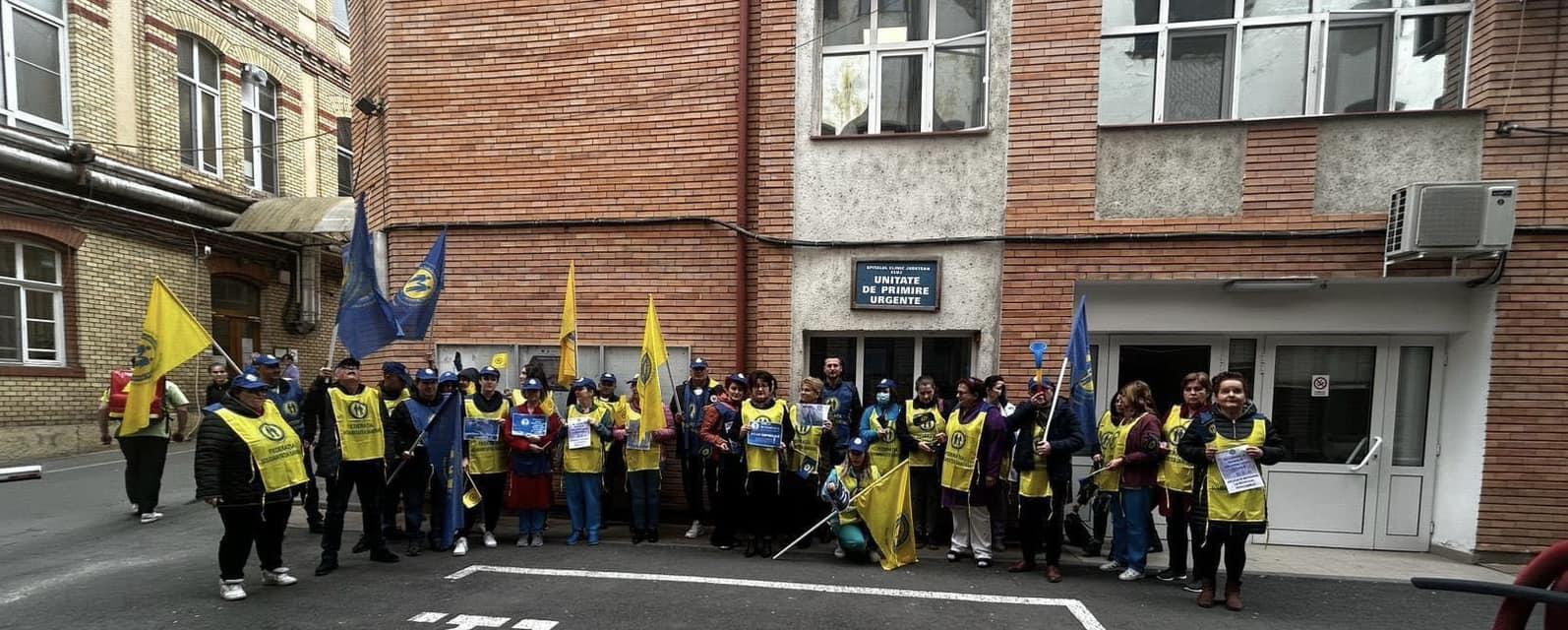 Proteste la mai multe spitale din Cluj-Napoca. Sindicat: Este repetiţia pentru grevă