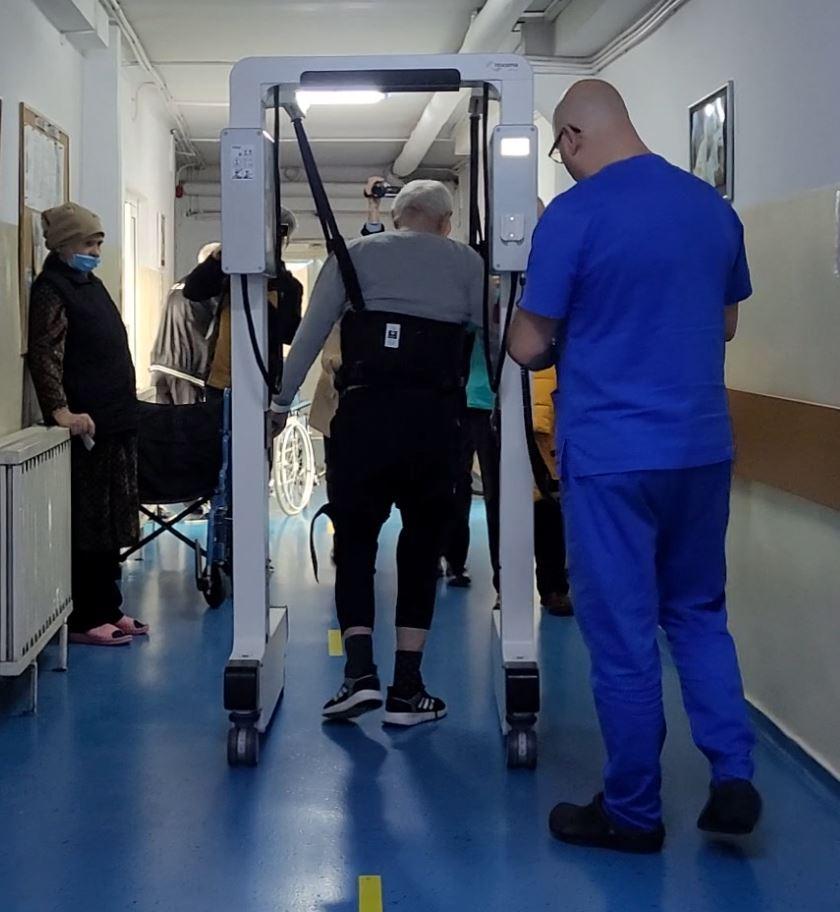 Recuperare medicală asistată de roboți la Spitalul de Recuperare din Cluj