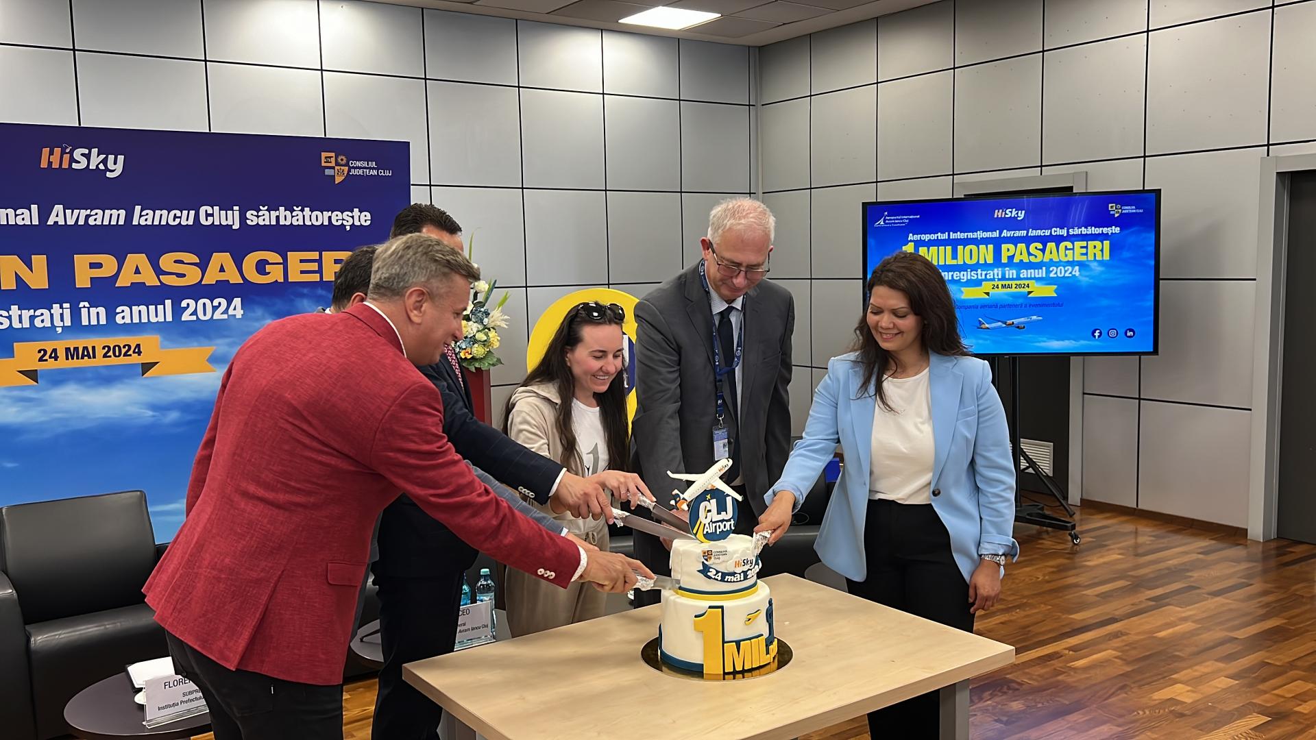 O tânără medic, pasagerul 1 milion la Aeroportul Cluj în 2024. Ce premiu a primit. David Ciceo: Vom avea cele mai mari spații din zonele Schengen/Non 