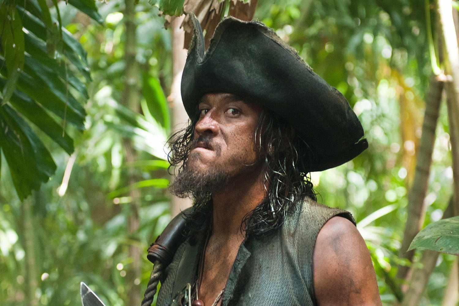 A murit un actor din "Piraţii din Caraibe". Bărbatul a fost ucis de un rechin în Hawaii