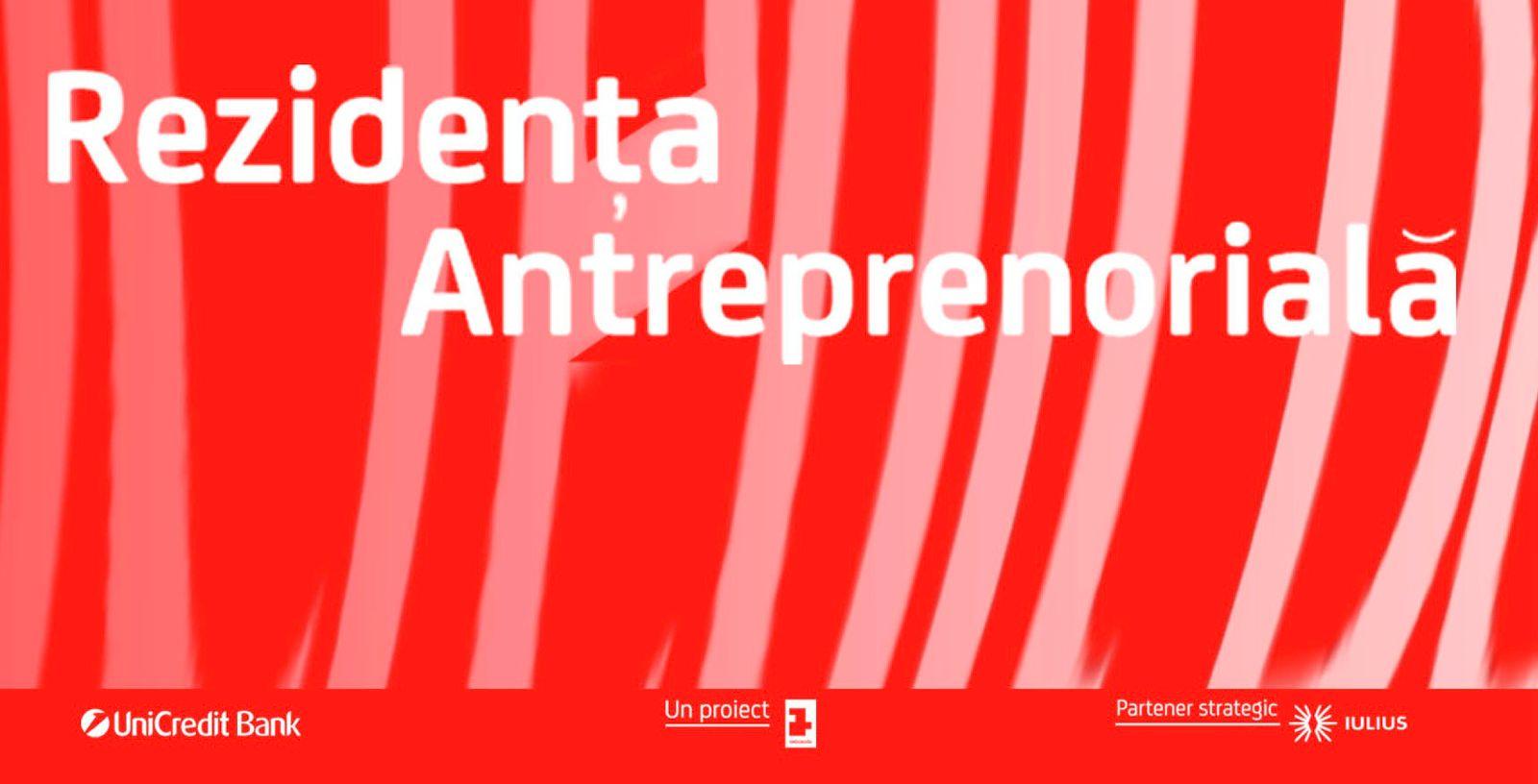 Un tânăr designer de obiecte de interior, câștigătorul Programului Rezidența Antreprenorială UniCredit Bank 2024