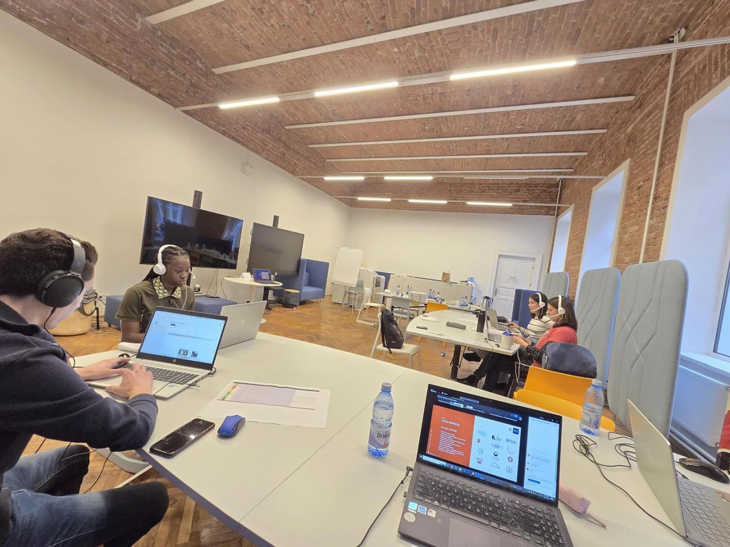 Tradiții Românești și Experiențe Interculturale: Evenimente UTCN pentru Studenții Internaționali