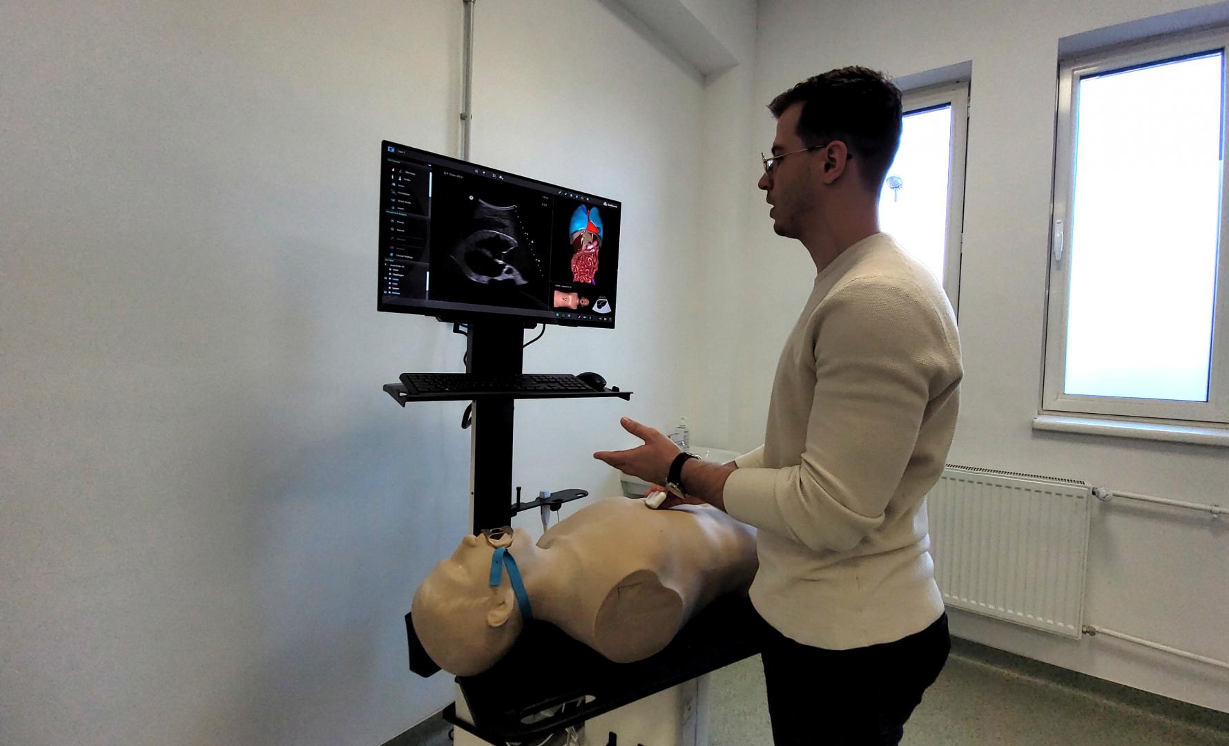 Noi laboratoare medicale de simulare de ultimă generație, inaugurate de UMF Cluj/ Centrul de simulare, singurul din România care acoperă toate tehnici