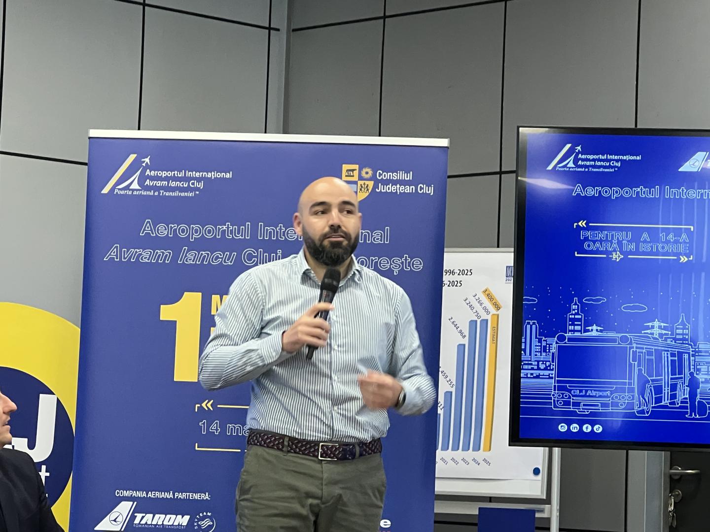 Pasagerul 1 milion pe Aeroportul Cluj în 2025 are Transilvania în suflet. Ce premiu a primit