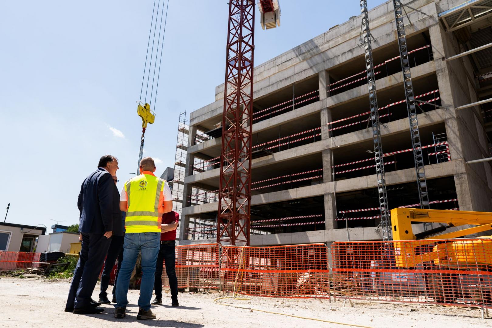 Lucrările avansează la Institutul de Cercetare în Inteligența Artificială din Cluj-Napoca. Construcția structurii de rezistență, finalizată