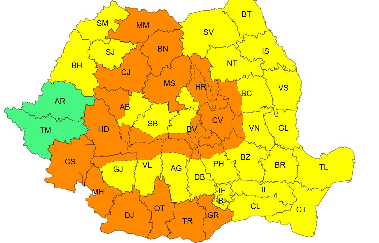 Cod portocaliu de furtuni la Cluj: ploi torențiale, vijelii și grindină de până la 4 cm