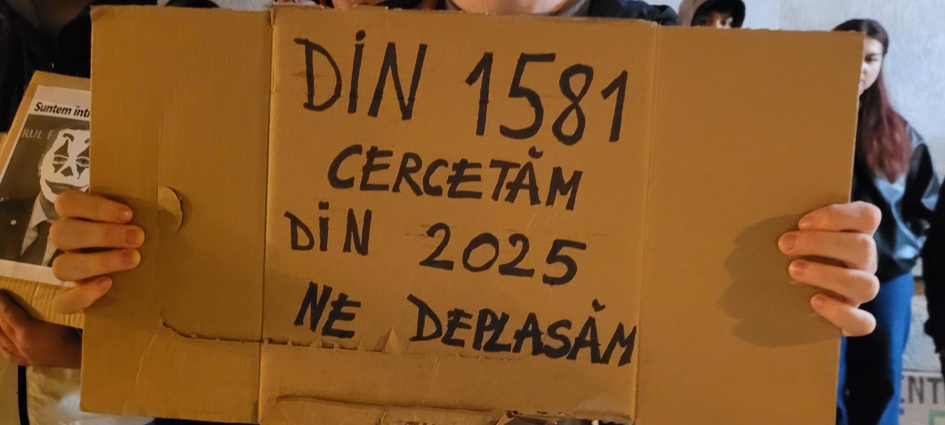 Protest anti-CREIC încentrulClujului! Studenții de la Mate-Info îl așteaptă în stradă pe ministrul Daniel David: "Hai afară, fuga e ușoară "