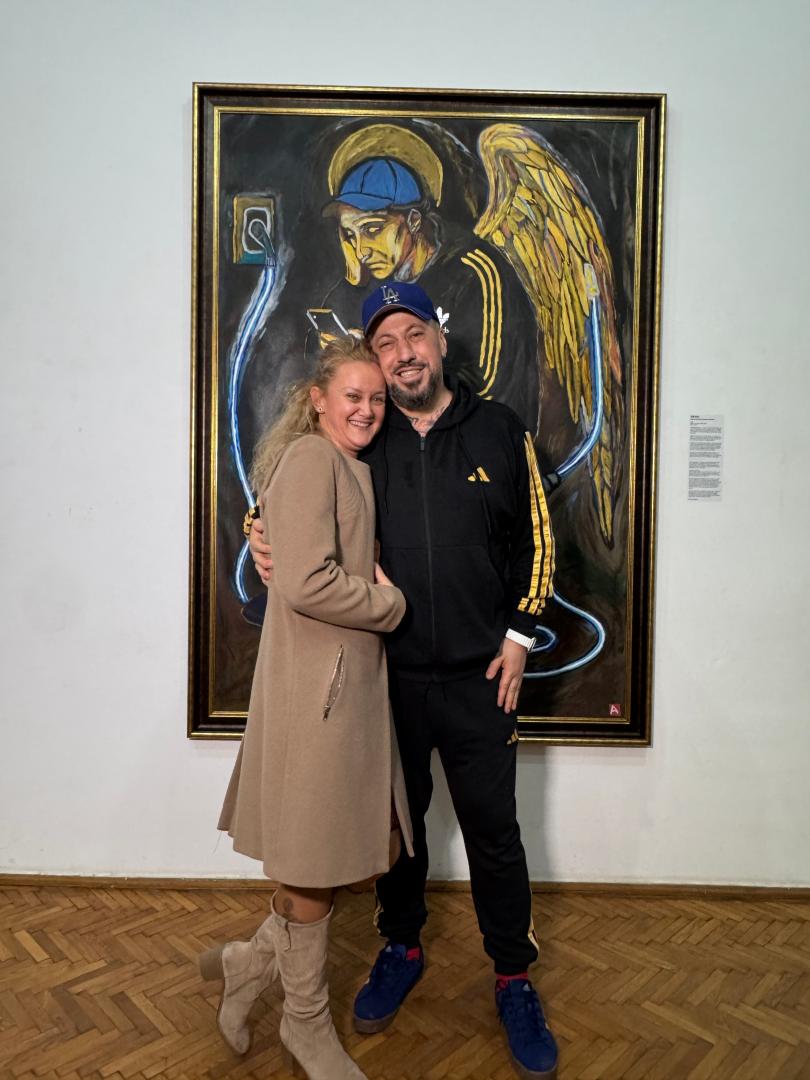 Liviu Alexa debutează ca pictor cu expoziția "Noi suntem Apocalipsa" / Lucrări de 20.000 de euro v&acirc;ndute &icirc;n seara vernisajului