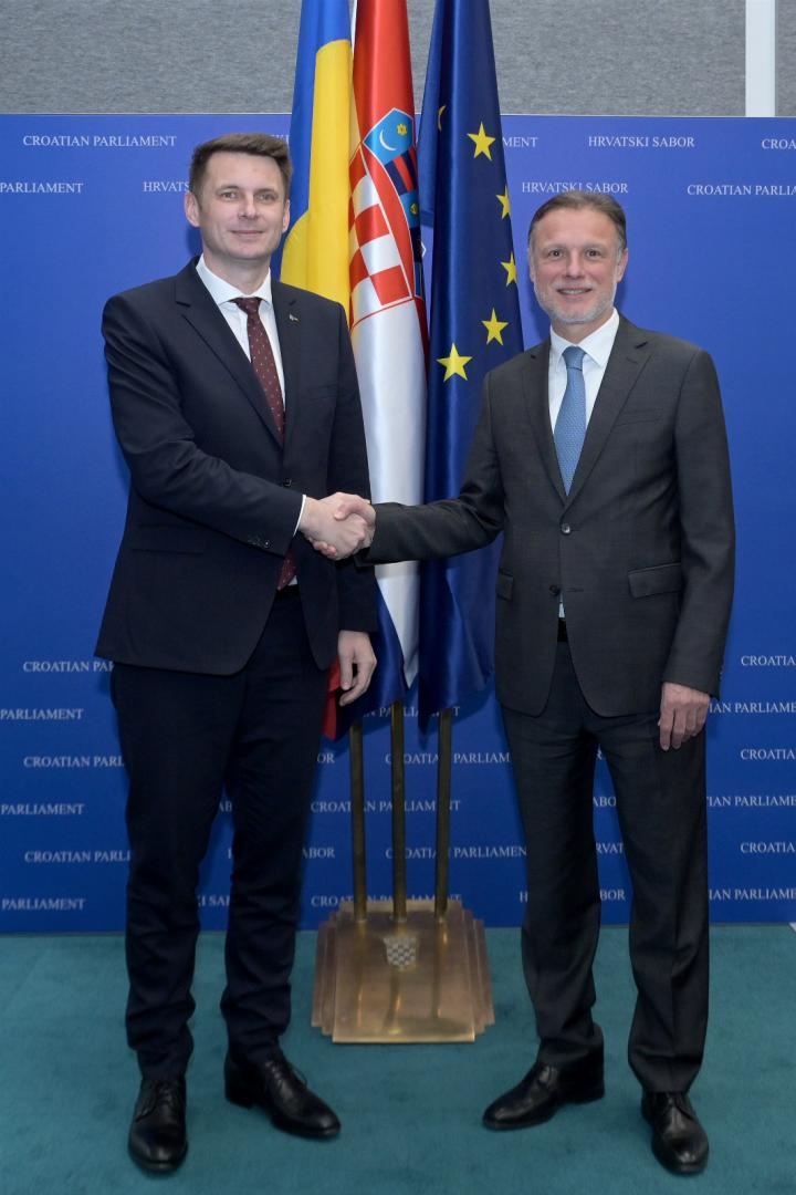 Mircea Abrudean, la Zagreb: Rom&acirc;nia este "pregătită să devină un furnizor de securitate energetică"