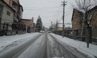 PSD îl "îngroapă" în zăpadă pe Emil Boc: "Există posibilitatea să manifestaţi un minim interes pentru drumurile înzăpezite?"