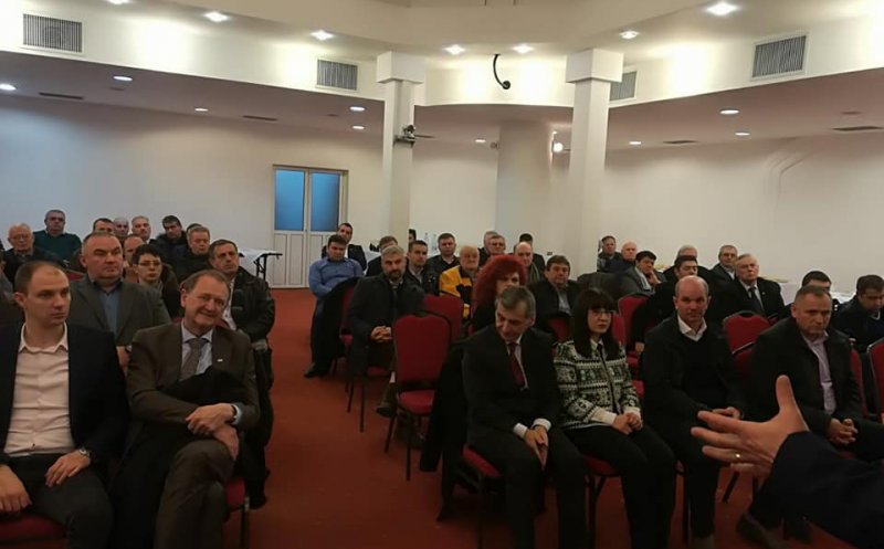 DECLARAŢIA DE DEPENDENŢĂ. PSD Cluj, "trup şi suflet" alături de Dragnea - FOTO