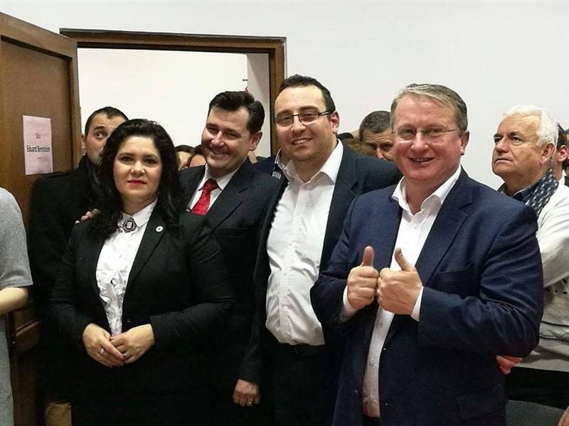 Liderii social democraţilor clujeni, reacţii după congresul „zero funcţii pentru Cluj". „Mai importante sunt proiectele guvernamentale din judeţ"