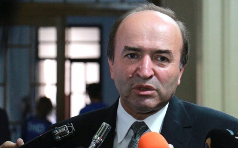Toader: Sunt pregătit să sesizez CCR dacă președintele nu dă curs cererii de recuzare a șefei DNA