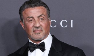 Sylvester Stallone demonstrează că este în continuare în formă, la 71 de ani