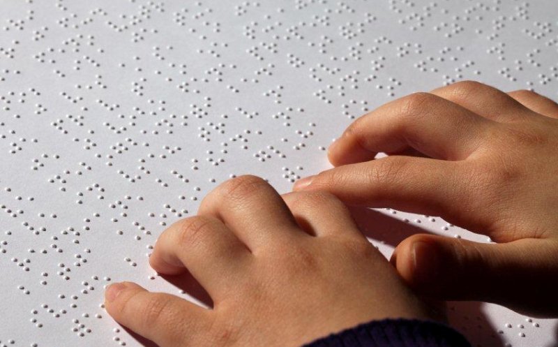 Meniuri în limbaj braille în restaurantele din Cluj