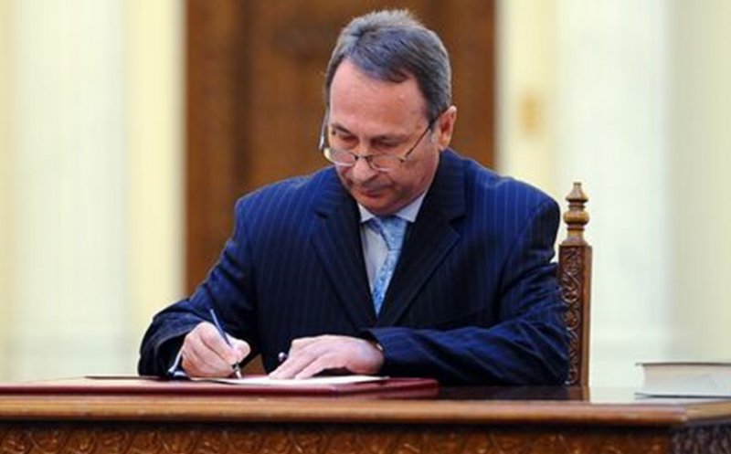 CCR a admis parţial sesizarea privind superimunitatea judecătorilor constituţionali