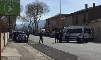 Atac armat într-un supermarket din sudul Franţei. Agresorul a cerut eliberarea teroristului care a comis atentatele de la Paris din 2015