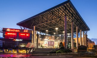 Iulius Mall Cluj stinge luminile  sâmbătă, pentru a marca „Ora Pământului"