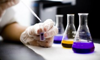 Weekend-ul „Prietenii Ştiinţei” la UBB: Experimente şi curiozităţi ştiinţifice, dar şi demonstraţii de căutare-salvare a victimelor în caz de dezastru