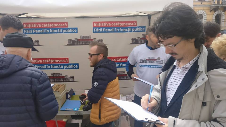 Un cunoscut magistrat clujean a semnat pentru iniţiativa "Fără penali în funcţii publice". Peste 1000 de clujeni au semnat deja