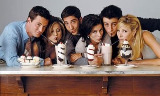 Unul dintre starurile din serialul Friends se căsătoreşte la vară