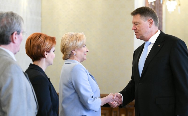 Iohannis, la întâlnirea cu Dăncilă şi Vasilescu: Există categorii de salariaţi nemulţumiţi, vreau să mă edificaţi