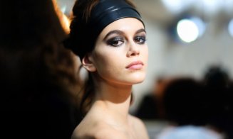 Fotografii controversate cu fiica de 16 ani a lui Cindy Crawford