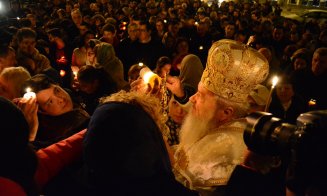 Mii de clujeni au asistat la Slujba de Înviere de la Catedrala Mitropolitană