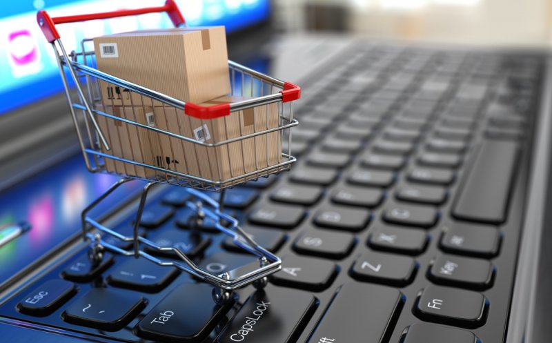 De Paște, românii au cheltuit circa 300 de lei pentru cumpărăturile nealimentare online