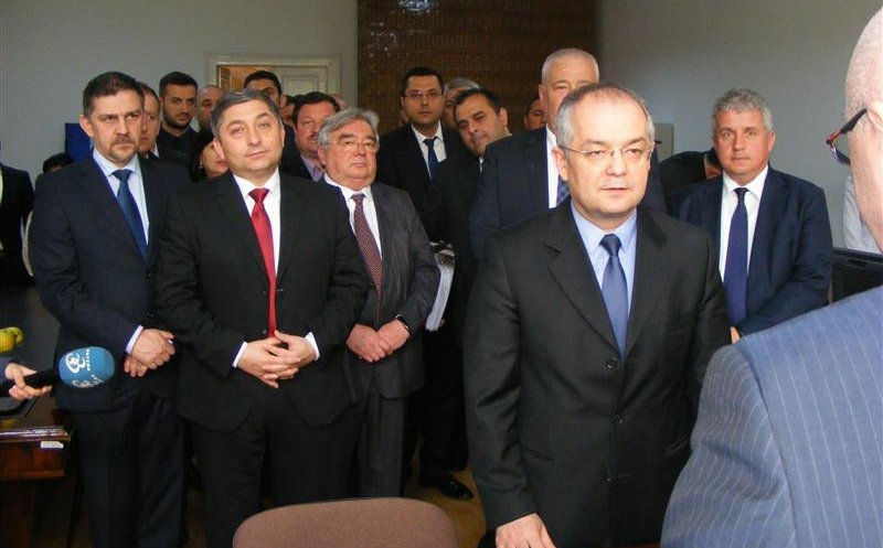 Nasra cere liderilor PNL Cluj să-l revoce pe Tişe de la şefia judeţului. Daniel Buda pune solicitarea pe seama “asteniei de primăvară”