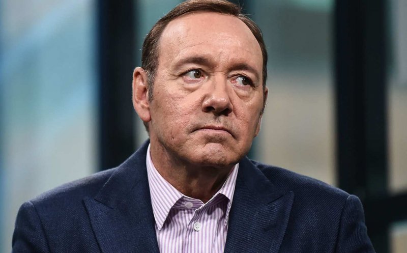 Kevin Spacey, din nou în vizorul procuraturii. Oamenii legii reanalizează o acuzaţie de abuz sexual