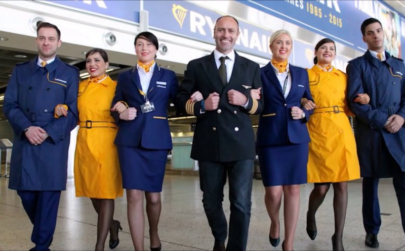 Sesiuni de recrutare pentru însoţitori de bord la Cluj-Napoca