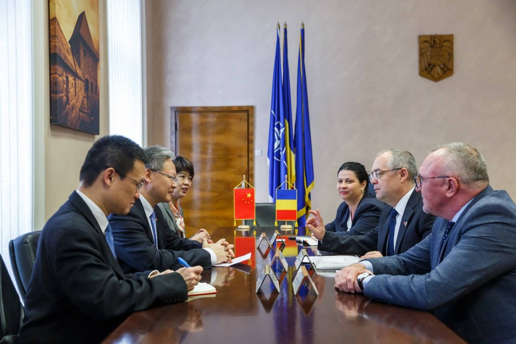 Boc îi vrea pe chinezi parteneri la centrala Tarnița și la “TGV”-ul Cluj – Budapesta