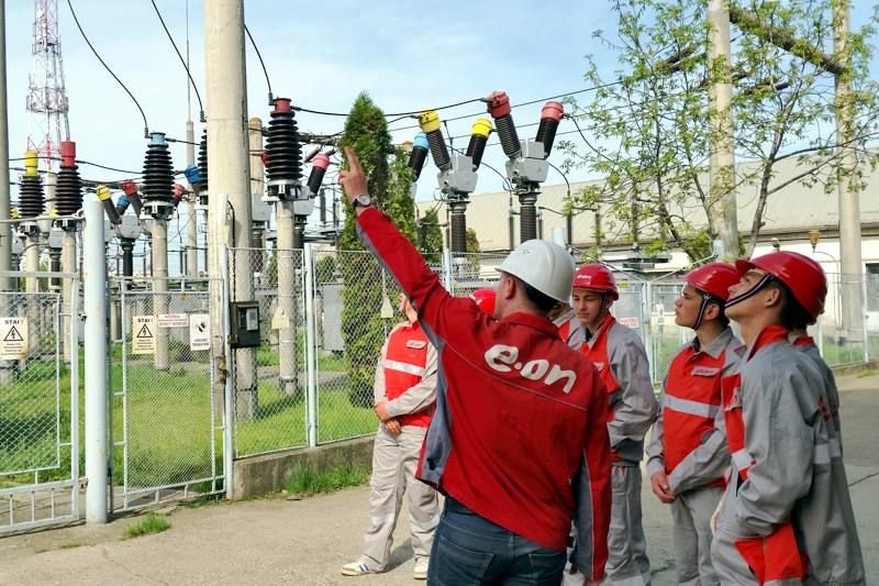 E.ON a lansat un program de recrutare a absolvenților din Cluj. Ce salarii sunt