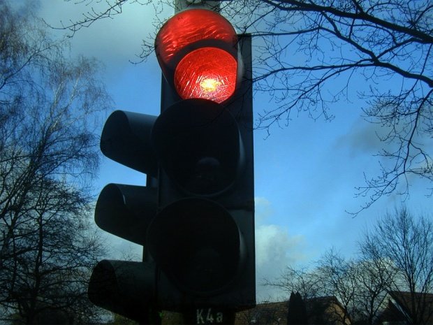 Răsar semafoare! 20 de intersecţii sau treceri de pietoni unde vei sta la roşu