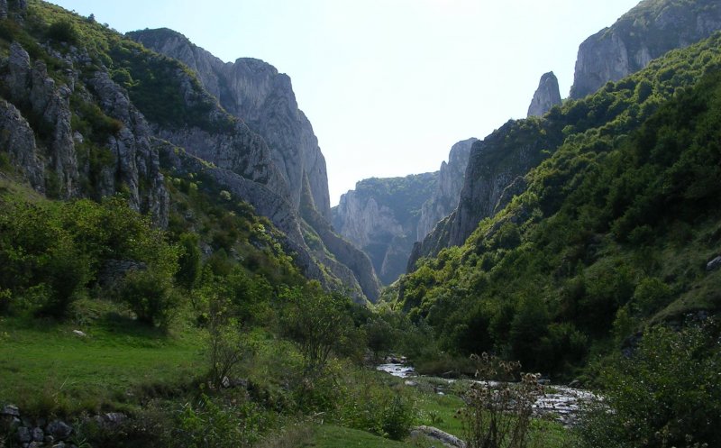 Ce faci în weekend? Poţi ajuta la ecologizarea traseului turistic din Cheile Turzii