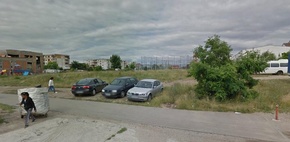 La naiba cu parcul vostru! Clujenii îşi apără cu disperare garajele de tablă